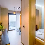 Hostel Chors Like A Hotel - Capsule & Nft Boutique Hostel Bratislava - City Center