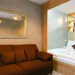 Chors Like A Hotel - Capsule & Nft Boutique Hostel Bratislava - City Center Bratislava