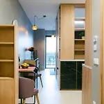 Chors Like A Hotel - Capsule & Nft Boutique Hostel Bratislava - City Center Bratislava
