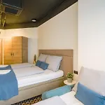 Chors Like A Hotel - Capsule & Nft Boutique Hostel Bratislava - City Center