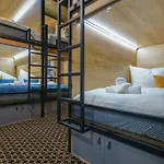 Hostel Chors Like A Hotel - Capsule & Nft Boutique Hostel Bratislava - City Center Bratislava
