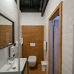 Hostel Chors Like A Hotel - Capsule & Nft Boutique Hostel Bratislava - City Center