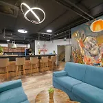 Chors Like A Hotel - Capsule & Nft Boutique Hostel Bratislava - City Center