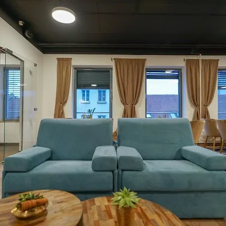 Chors Like A - 1st World Nft Block & Art Capsule Metachors אכסניה