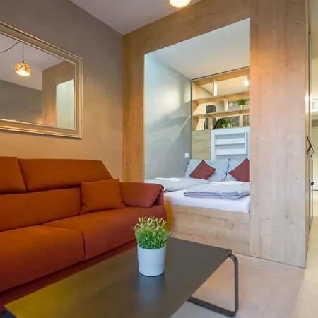 Chors Like A - 1st World Nft Block & Art Capsule Metachors אכסניה