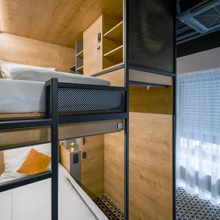 Chors Like A - 1st World Nft Block & Art Capsule Metachors * Братислава