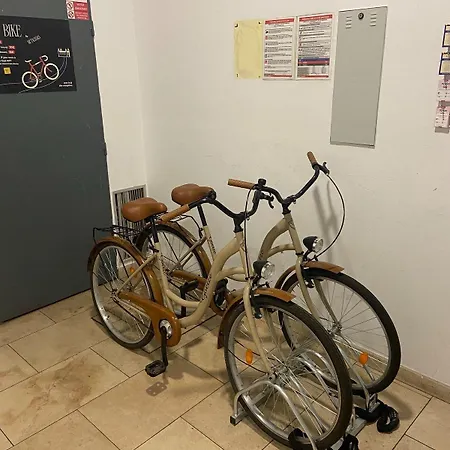 Chors Like A - 1st World Nft Block & Art Capsule Metachors ברטיסלאבה