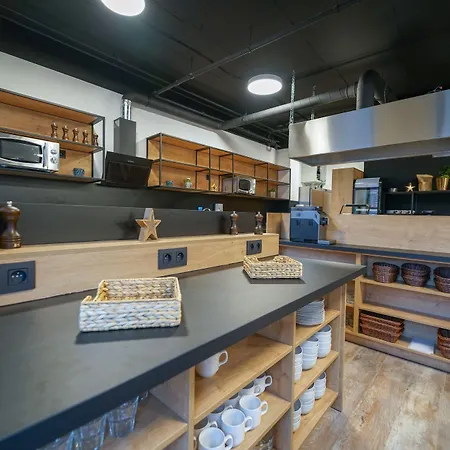 אכסניה Chors Like A - 1st World Nft Block & Art Capsule Metachors *