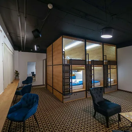 Chors Like A - 1st World Nft Block & Art Capsule Metachors אכסניה *