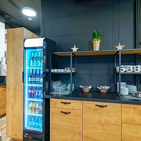 Ostello Chors Like A - Capsule & Nft Boutique - Center Bratislava