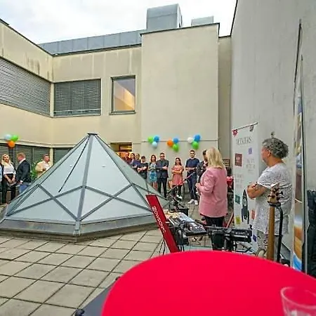 Ostello Chors Like A - Capsule & Nft Boutique - Center Bratislava
