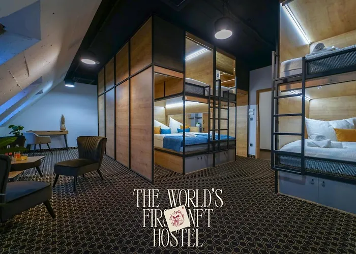 Auberge de jeunesse CHORS like a hotel - Capsule&NFT Boutique Hostel Bratislava - City Center