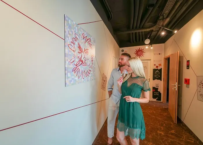 CHORS like a hotel - Capsule&NFT Boutique Hostel Bratislava - City Center