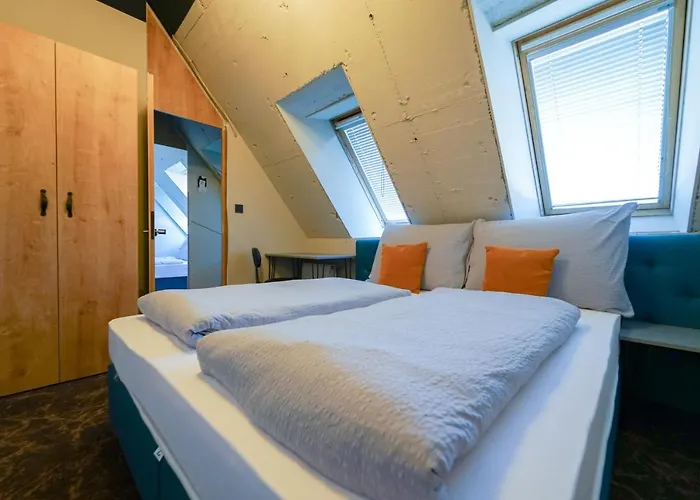 Chors Like A Hotel - Capsule & Nft Boutique Hostel Bratislava - City Center Hostel