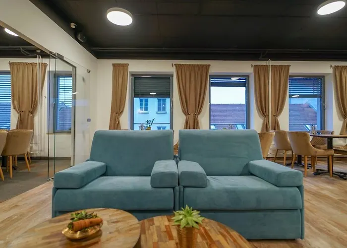 CHORS like a hotel - Capsule&NFT Boutique Hostel Bratislava - City Center Auberge de jeunesse