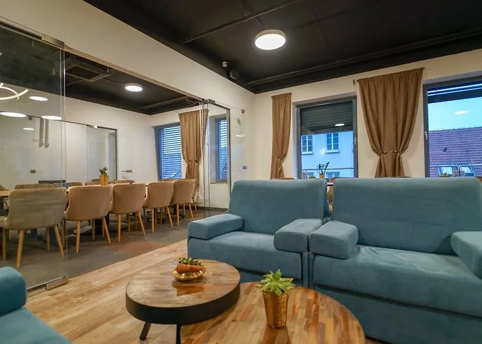 Chors Like A Hotel - Capsule & Nft Boutique Hostel Bratislava - City Center Hostel *