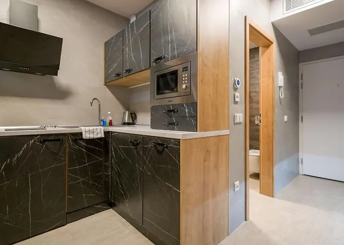 CHORS like a hotel - Capsule&NFT Boutique Hostel Bratislava - City Center