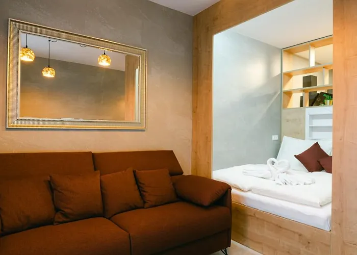 CHORS like a hotel - Capsule&NFT Boutique Hostel Bratislava - City Center Bratislava
