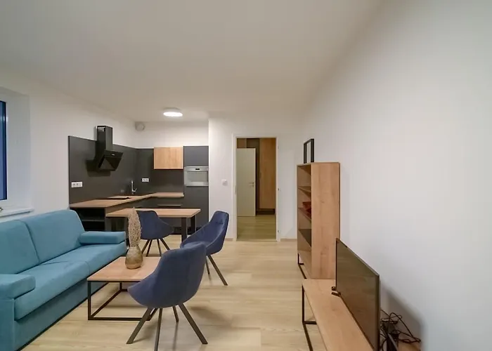 Chors Like A - 1st World Nft Block & Art Capsule Metachors Hostel Bratislava