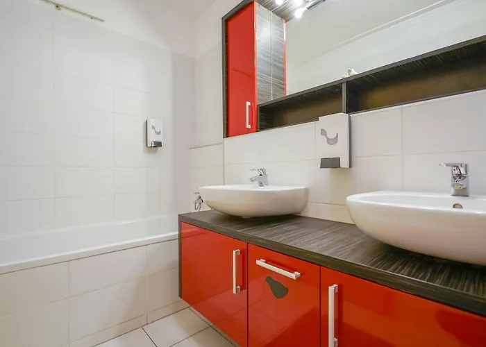 Auberge de jeunesse CHORS like a hotel - Capsule&NFT Boutique Hostel Bratislava - City Center Bratislava