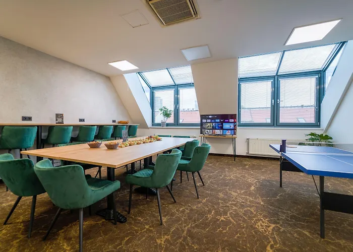 Chors Like A Hotel - Capsule & Nft Boutique Hostel Bratislava - City Center Hostel