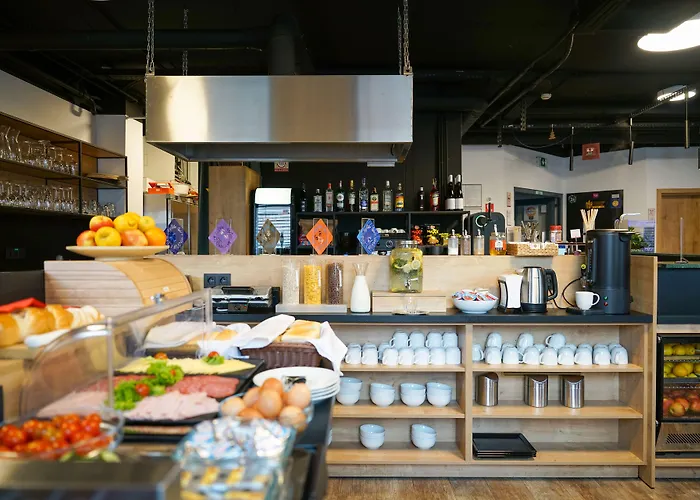 CHORS like a hotel - Capsule&NFT Boutique Hostel Bratislava - City Center *