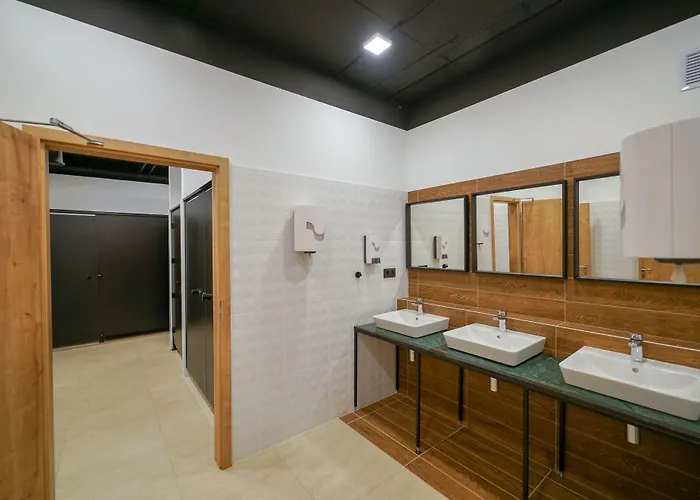 CHORS like a hotel - Capsule&NFT Boutique Hostel Bratislava - City Center Auberge de jeunesse *