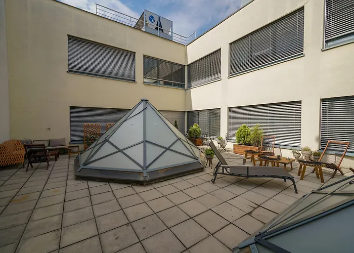 CHORS like a hotel - Capsule&NFT Boutique Hostel Bratislava - City Center * Bratislava