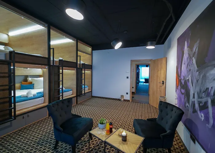 CHORS like a hotel - Capsule&NFT Boutique Hostel Bratislava - City Center Auberge de jeunesse