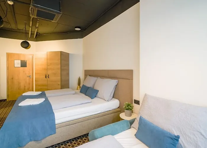 Chors Like A Hotel - Capsule & Nft Boutique Hostel Bratislava - City Center