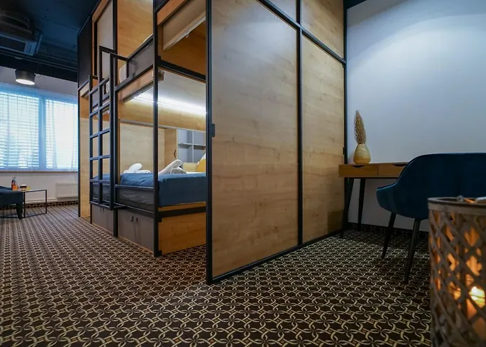 Chors Like A Hotel - Capsule & Nft Boutique Hostel Bratislava - City Center Hostel Bratislava