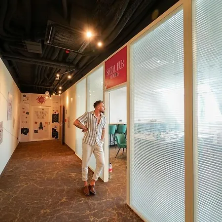 Hostel Chors Like A - 1st World Nft Block & Art Capsule Metachors
