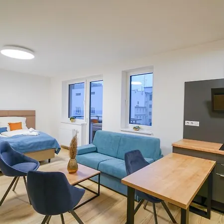 Chors Like A - 1st World Nft Block & Art Capsule Metachors Hostel Μπρατισλάβα