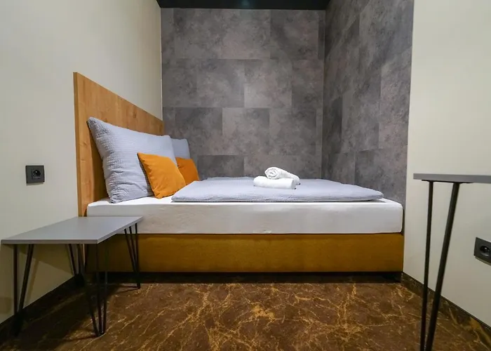 Chors Like A Hotel - Capsule & Nft Boutique Hostel Bratislava - City Center Hostel