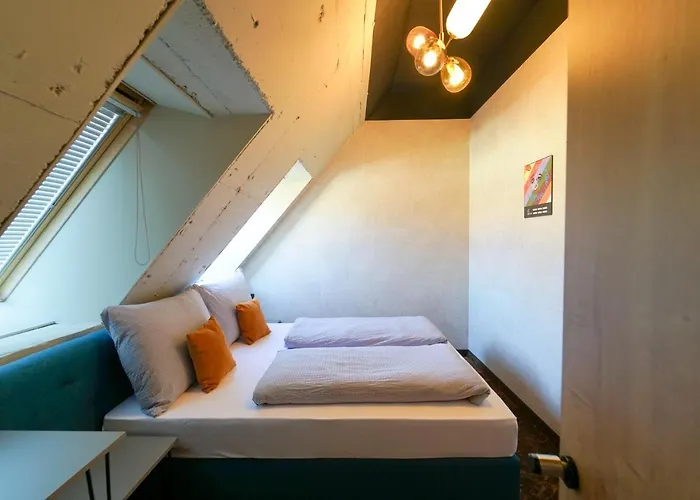 Chors Like A Hotel - Capsule & Nft Boutique Hostel Bratislava - City Center * Bratislava