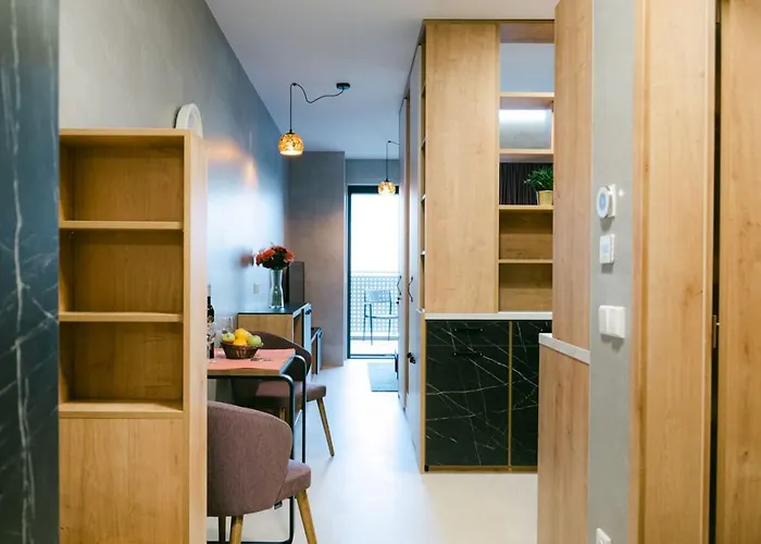 Chors Like A Hotel - Capsule & Nft Boutique Hostel Bratislava - City Center Bratislava